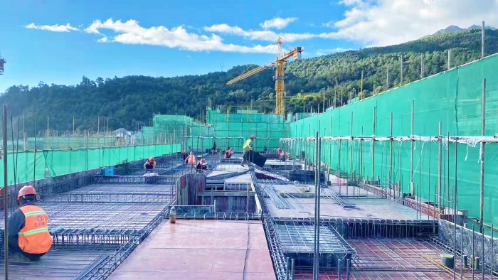 04 工人加班加點 04 工人加班加點